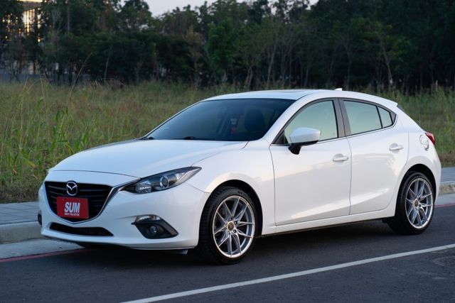 掀背靈活運用 定速巡航 藍牙通訊  第1張相片