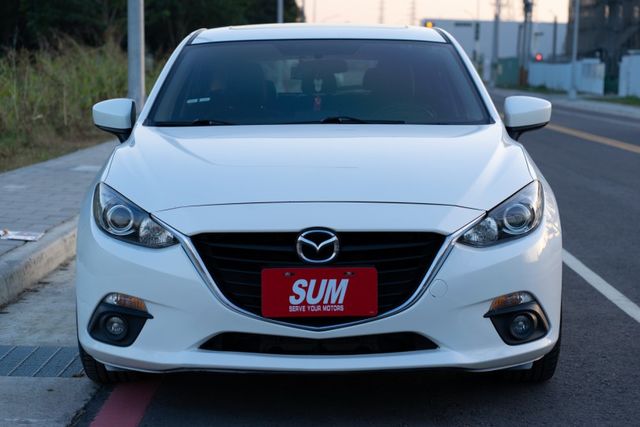 掀背靈活運用 定速巡航 藍牙通訊  第3張相片