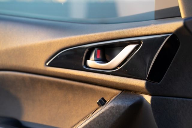 掀背靈活運用 定速巡航 藍牙通訊  第9張相片