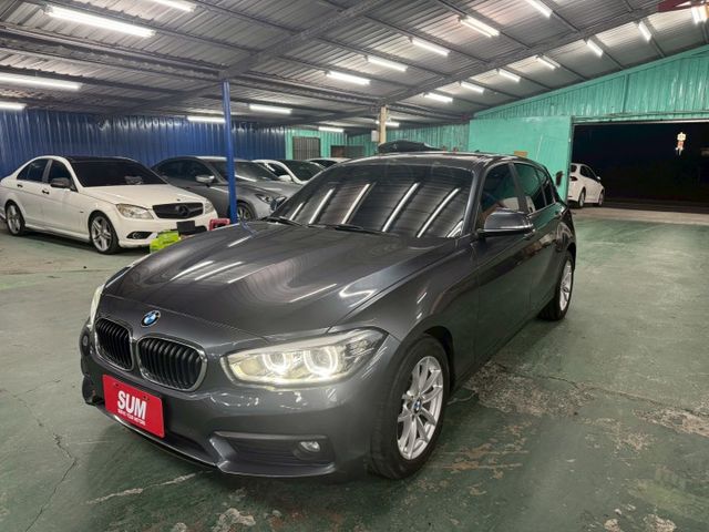 BMW 118i F20 金屬灰  第2張相片