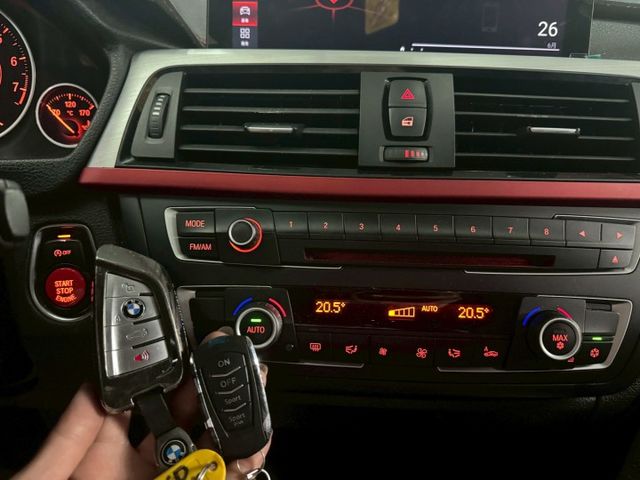 320 2000CC M包 牛角後視鏡 天使頭燈 M板卡钳  第7張相片