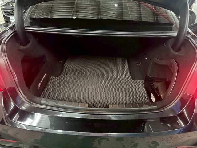 320 2000CC M包 牛角後視鏡 天使頭燈 M板卡钳  第16張相片