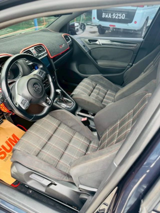 2012年/GTI/2.0L/漂亮的藍  第6張相片