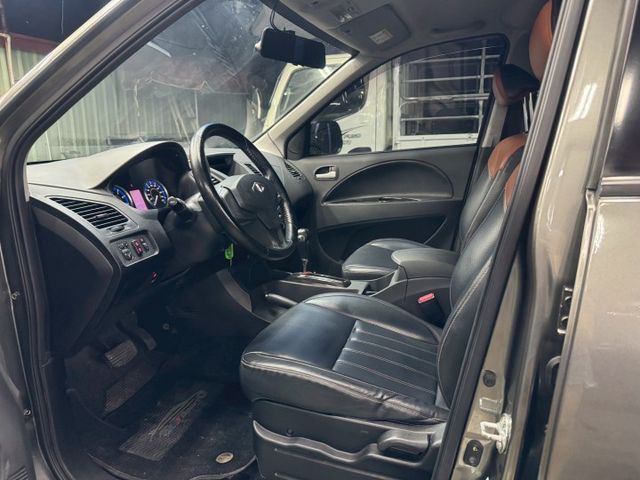 客貨兩用車/原鈑件/旅行支架，實車在店，歡迎來賞車！  第5張相片