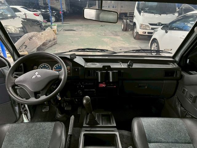 得利卡廂車/2人座貨車版/載貨大空間  第4張相片