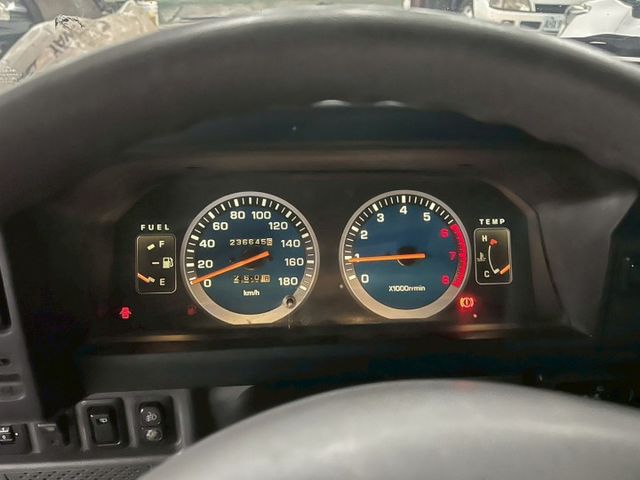 得利卡廂車/2人座貨車版/載貨大空間  第5張相片