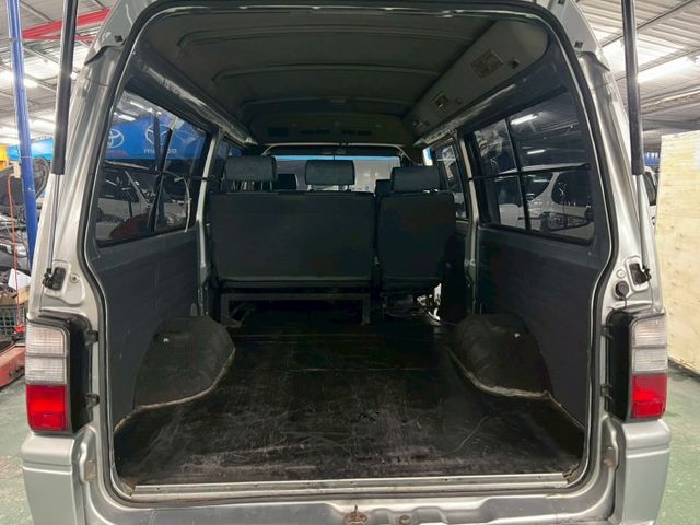 得利卡廂車/2人座貨車版/載貨大空間  第16張相片