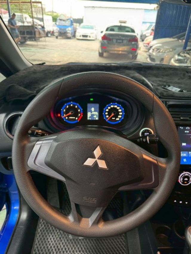 低里程/恆溫空調/免鑰匙/小車大空間/代步首選  第5張相片