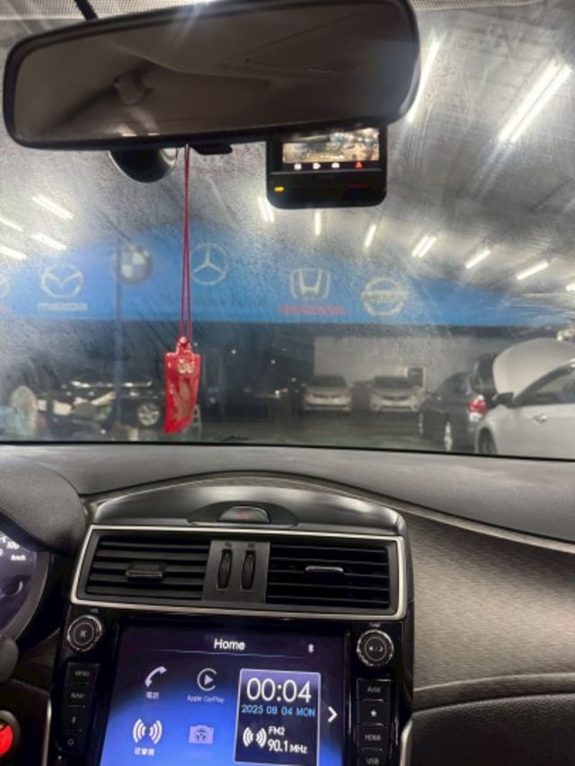 小車大空間/省油舒適首選/免鑰匙啟動/恆溫空調/方向盤影音控制/皮椅/鋁圈/後座出風口  第6張相片