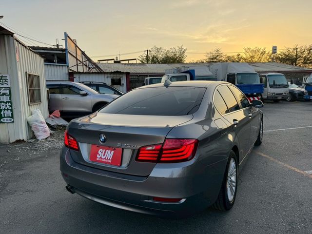 BMW總代理/520D/F10小改款/渦輪/電動座椅/免鑰匙啟動/換檔撥片/光感應頭燈/電動尾門  第13張相片
