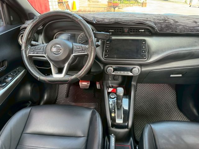 免鑰匙/摸門/定速/恆溫/車道偏離/盲點/360環景/摸門循跡/倒車顯影  第5張相片