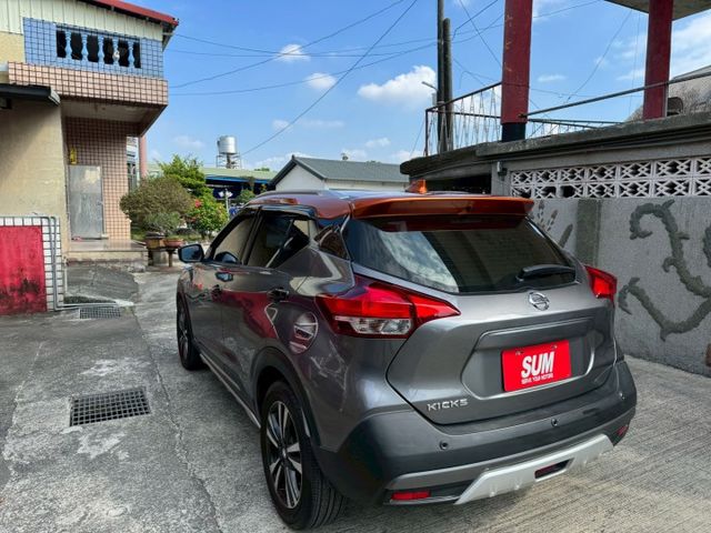 免鑰匙/摸門/定速/恆溫/車道偏離/盲點/360環景/摸門循跡/倒車顯影  第17張相片