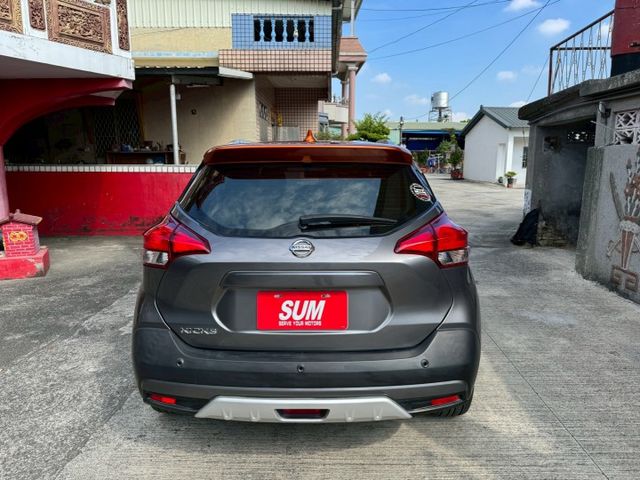 免鑰匙/摸門/定速/恆溫/車道偏離/盲點/360環景/摸門循跡/倒車顯影  第18張相片