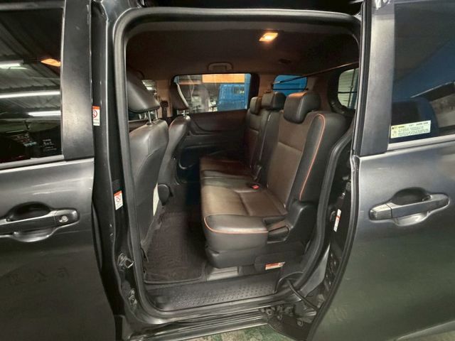 SIENTA  第9張相片