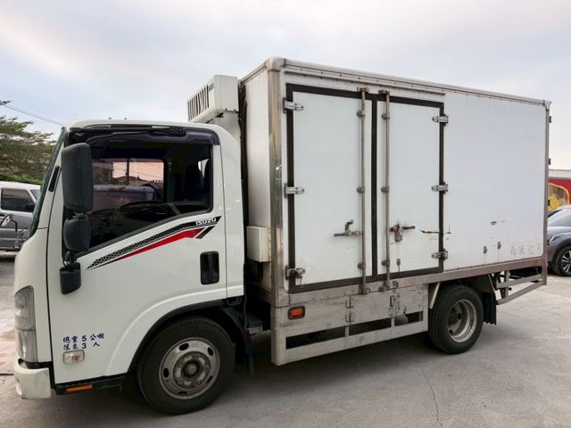 2021年/ISUZU/廂式/冷凍/視野輔助系統/柴油/貨車  第8張相片