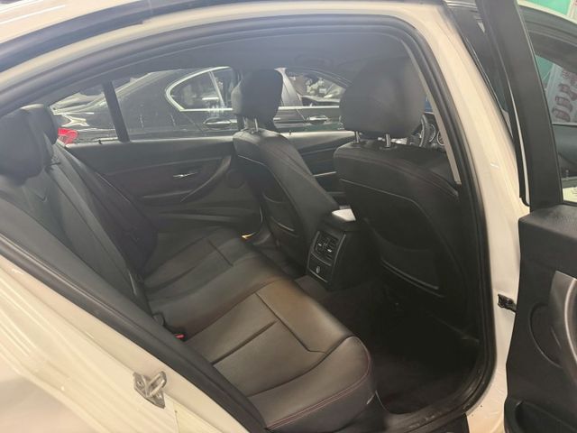 BMW/320I/M版/改避震器/年輕車款/便宜現況售  第11張相片