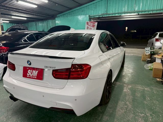 BMW/320I/M版/改避震器/年輕車款/便宜現況售  第13張相片