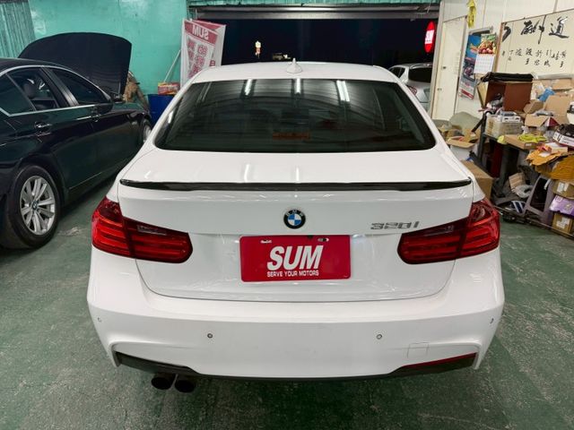 BMW/320I/M版/改避震器/年輕車款/便宜現況售  第15張相片