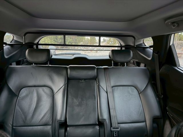 2015年/客貨兩用/定速巡航 /4WD/雙區恆溫/倒車影像/抬頭顯示器  第15張相片