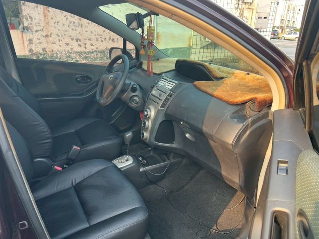 YARIS  第8張相片