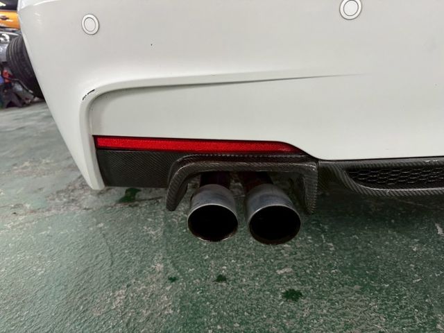 全車精品改裝/M3包/原版件/四出尾管/丁字褲盤子  第13張相片