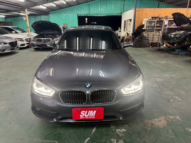 BMW 118i F20 金屬灰  第1張相片