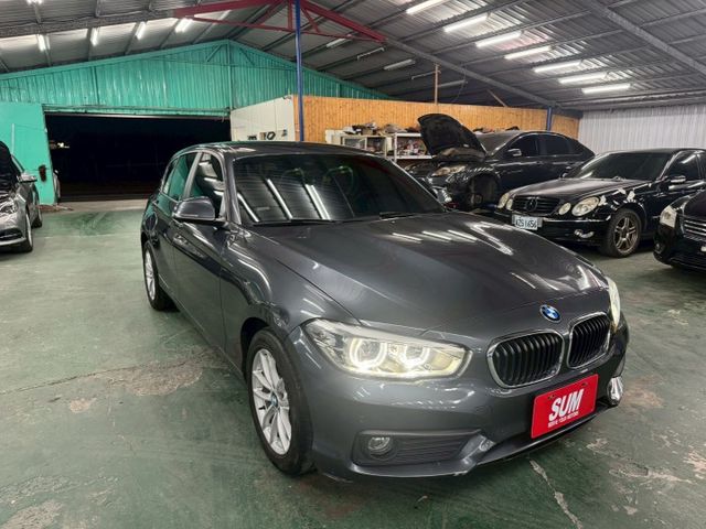 BMW 118i F20 金屬灰  第3張相片