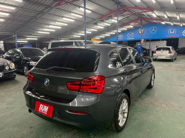 BMW 118i F20 金屬灰  第14張相片