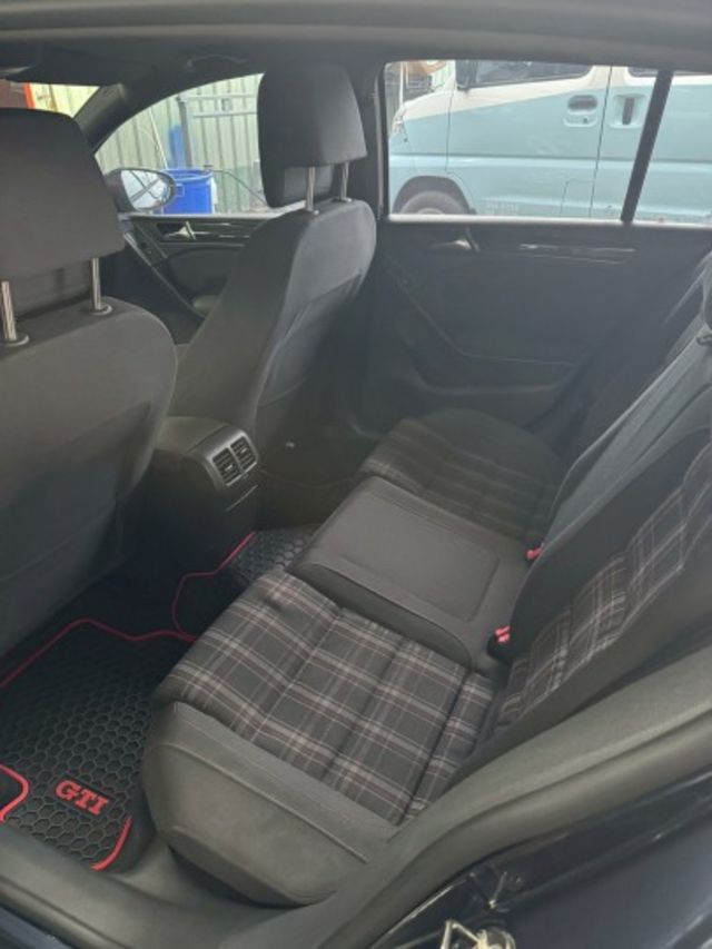 2012年/GTI/2.0L/漂亮的藍  第9張相片