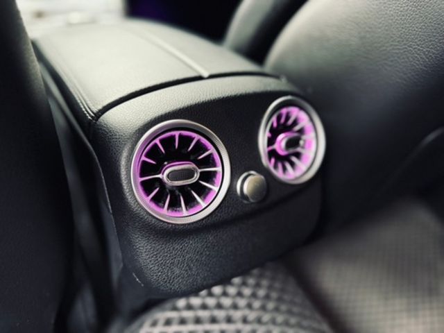 M-BENZ賓士 C300  第10張相片