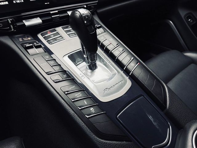 PORSCHE保時捷 PANAMERA  第8張相片