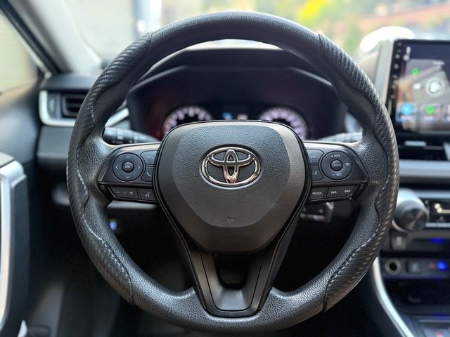 TOYOTA豐田 RAV4  第11張相片