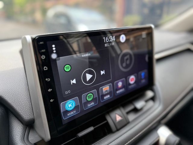 TOYOTA豐田 RAV4  第13張相片
