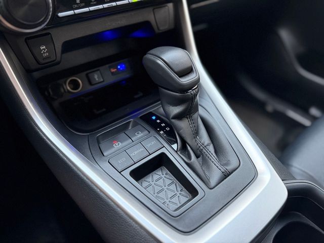 TOYOTA豐田 RAV4  第15張相片