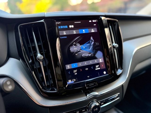 VOLVO富豪 XC60  第13張相片