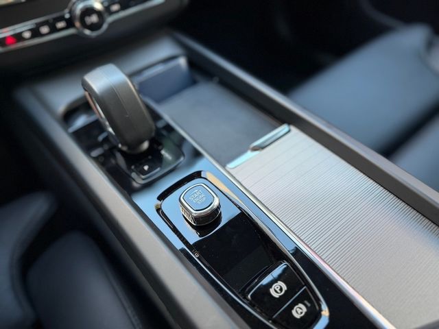 VOLVO富豪 XC60  第15張相片