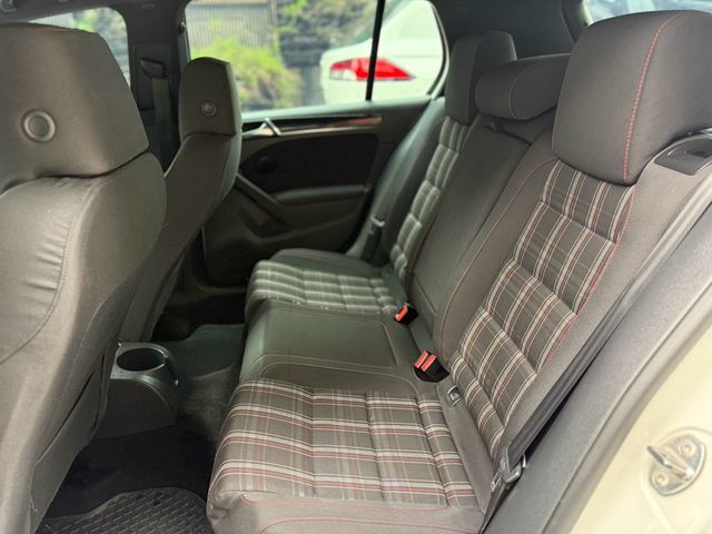 VOLKSWAGEN福斯 GOLF GTI  第5張相片