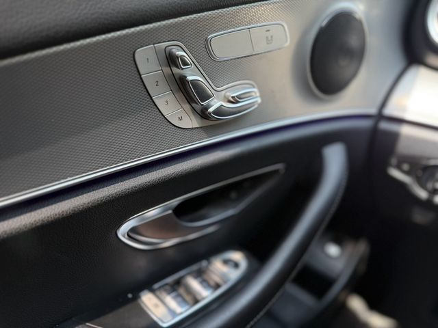 M-BENZ賓士 E220D  第7張相片