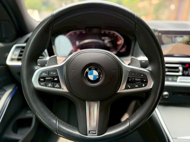 BMW寶馬 320I M SPORT  第10張相片