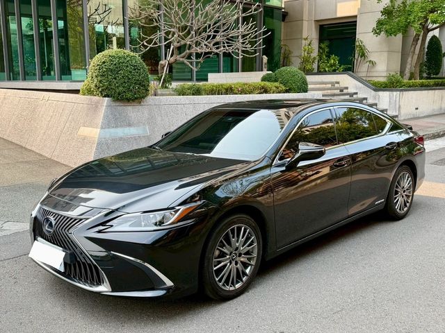 LEXUS凌志 ES300H  第1張相片