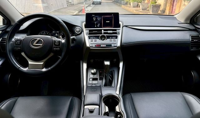 LEXUS凌志 NX200  第3張相片