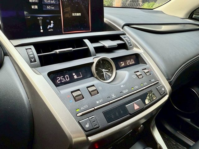 LEXUS凌志 NX200  第8張相片