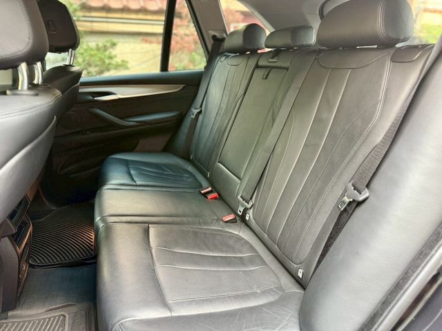 BMW寶馬 X5 XDRIVE25D  第5張相片