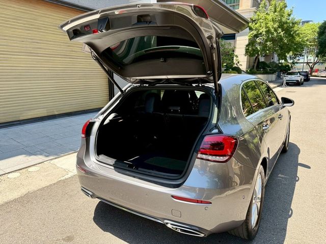 M-BENZ賓士 A200  第11張相片