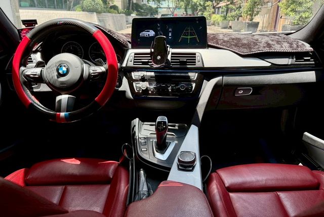 BMW寶馬 330I  第3張相片