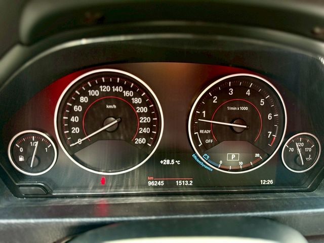 BMW寶馬 330I  第13張相片