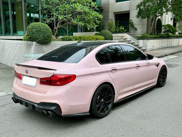 BMW寶馬 540I  第2張相片