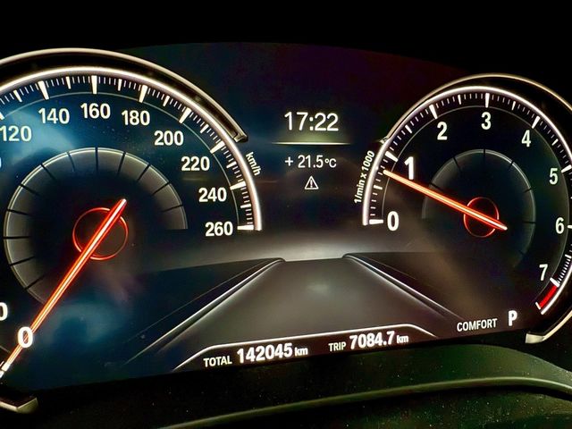 BMW寶馬 540I  第15張相片
