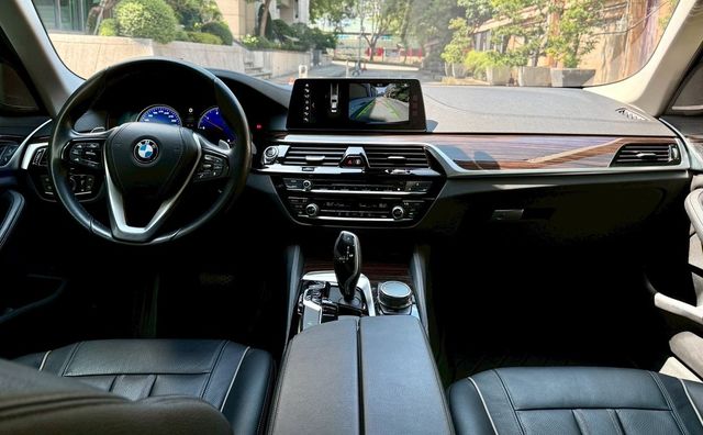 BMW寶馬 520D  第3張相片