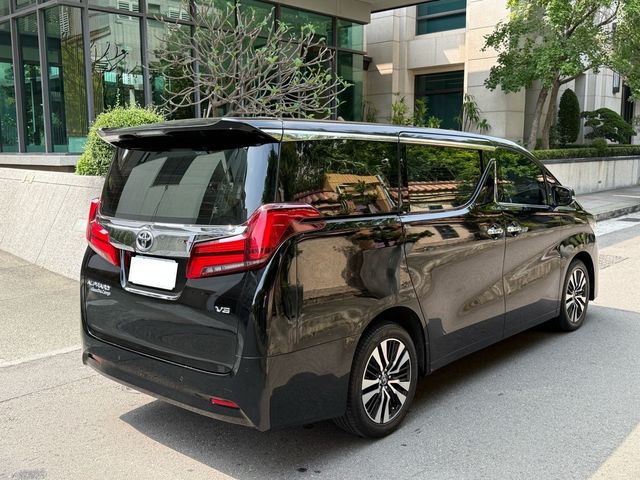 TOYOTA豐田 ALPHARD  第3張相片